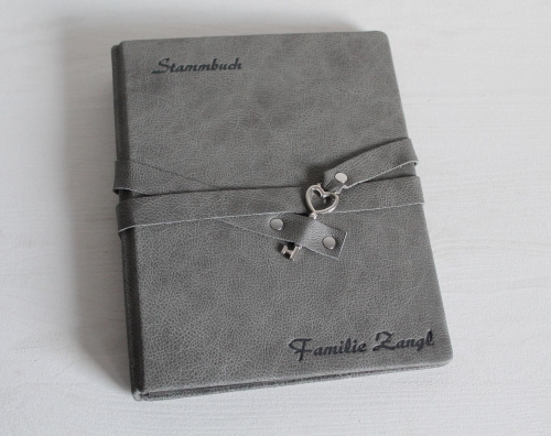 Preview: Stammbuch "Herz-Schlüssel" aus grauem Nappaleder,  DIN A5